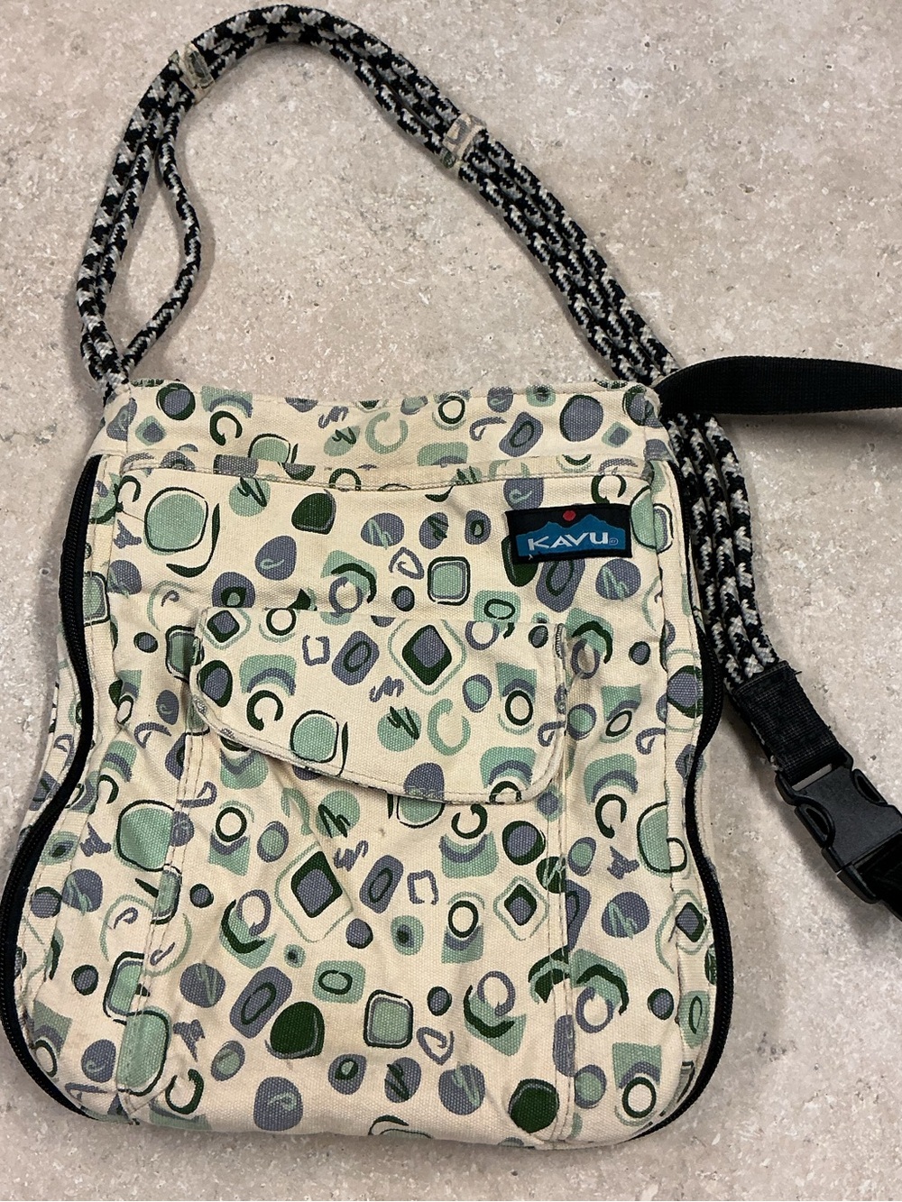 Kavu Keeper Crossbody Bag Adjustable Straps Multiple Pockets